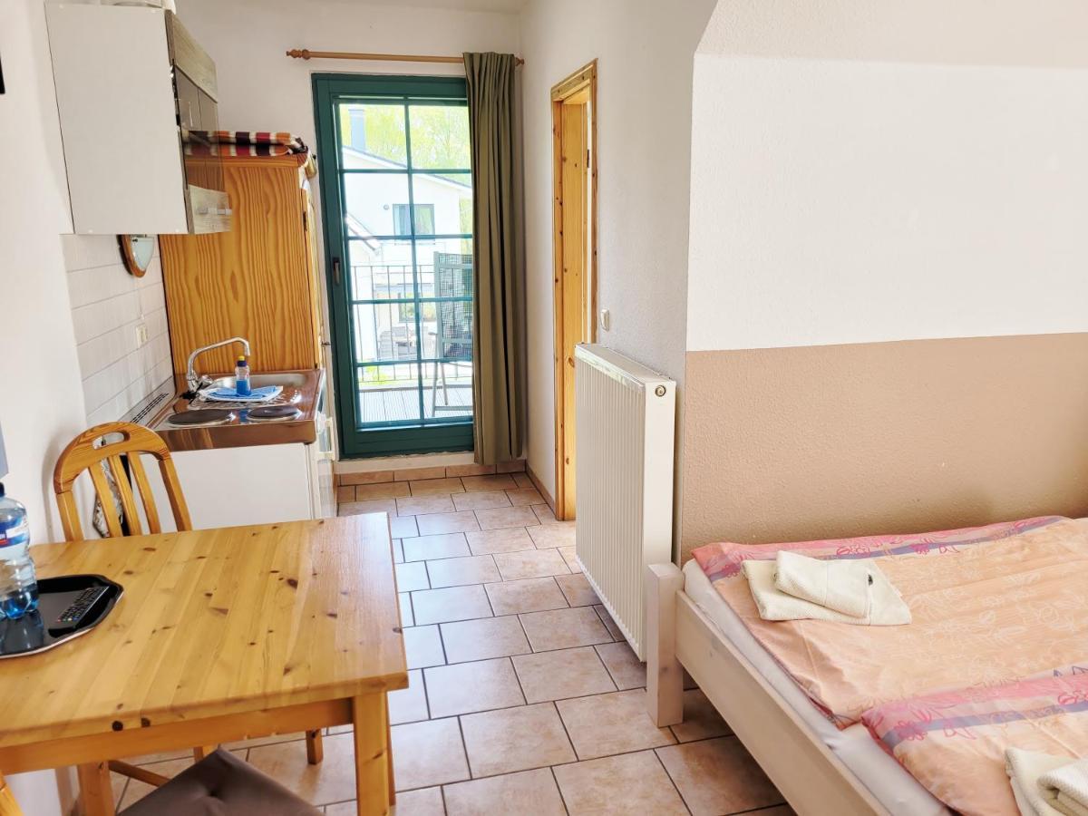 Pension Landhaus Teichgraf Wolgast Buitenkant foto