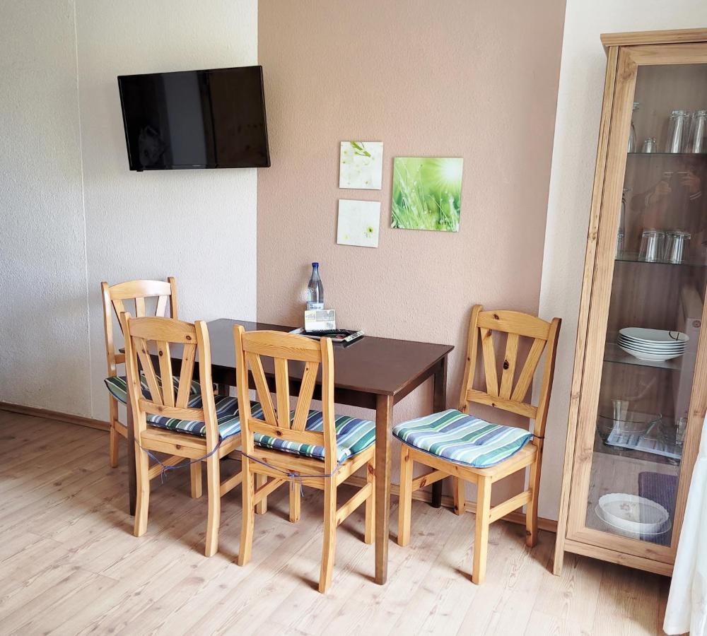Pension Landhaus Teichgraf Wolgast Buitenkant foto