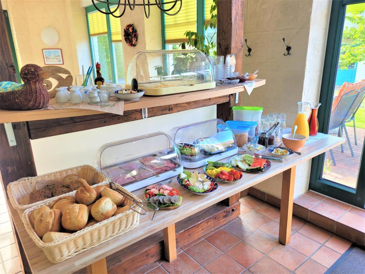 Pension Landhaus Teichgraf Wolgast Buitenkant foto