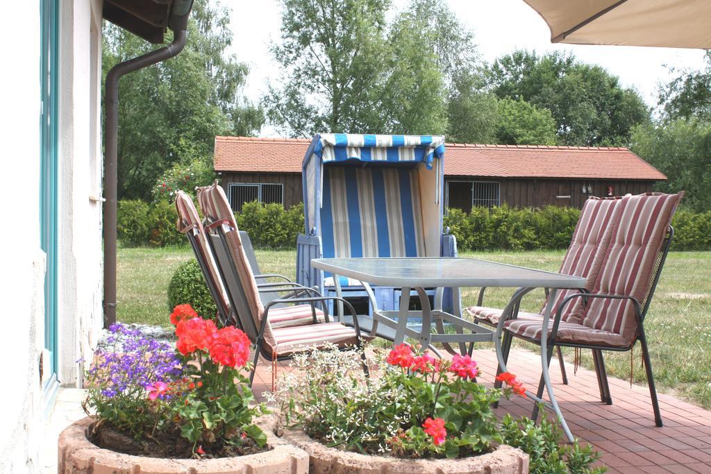Pension Landhaus Teichgraf Wolgast Buitenkant foto